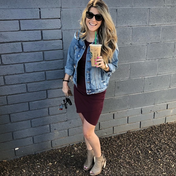 MEET YOUR POSHER, Jordyn 🙃 - Picture 5 of 6